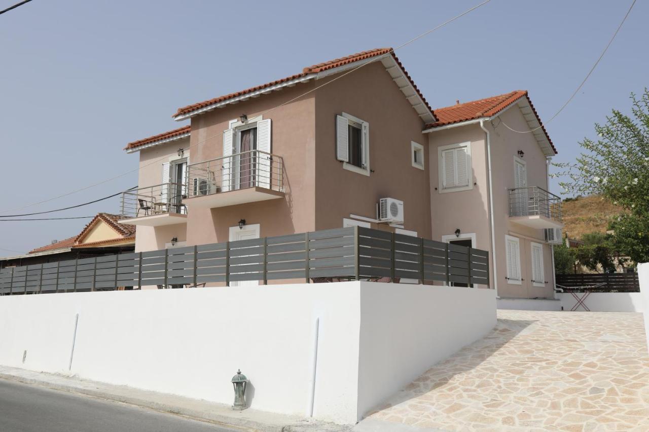 Angelos Apartments Lixouri Buitenkant foto